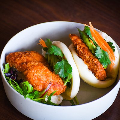 Crispy Chicken Bao